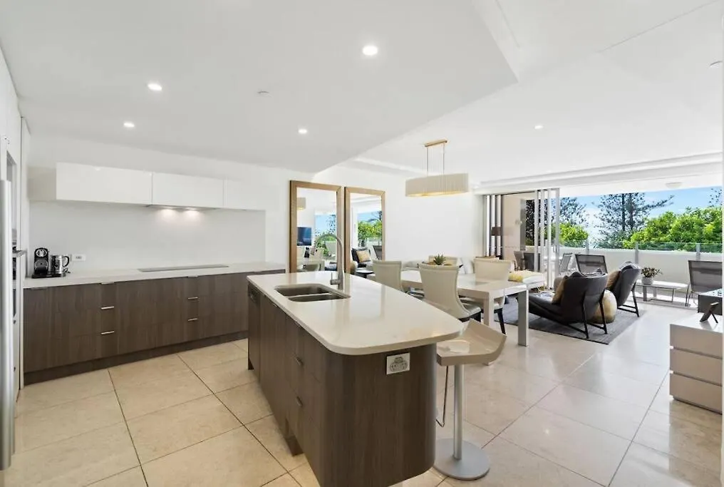 Sea Pearl 202-Waterfront Luxury Apartment Sunshine Coast